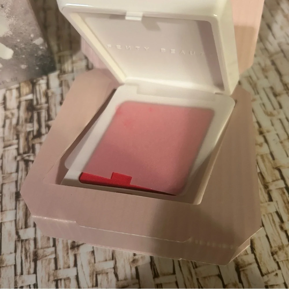 🐾 Fenty Daiquiri Blush 🐾